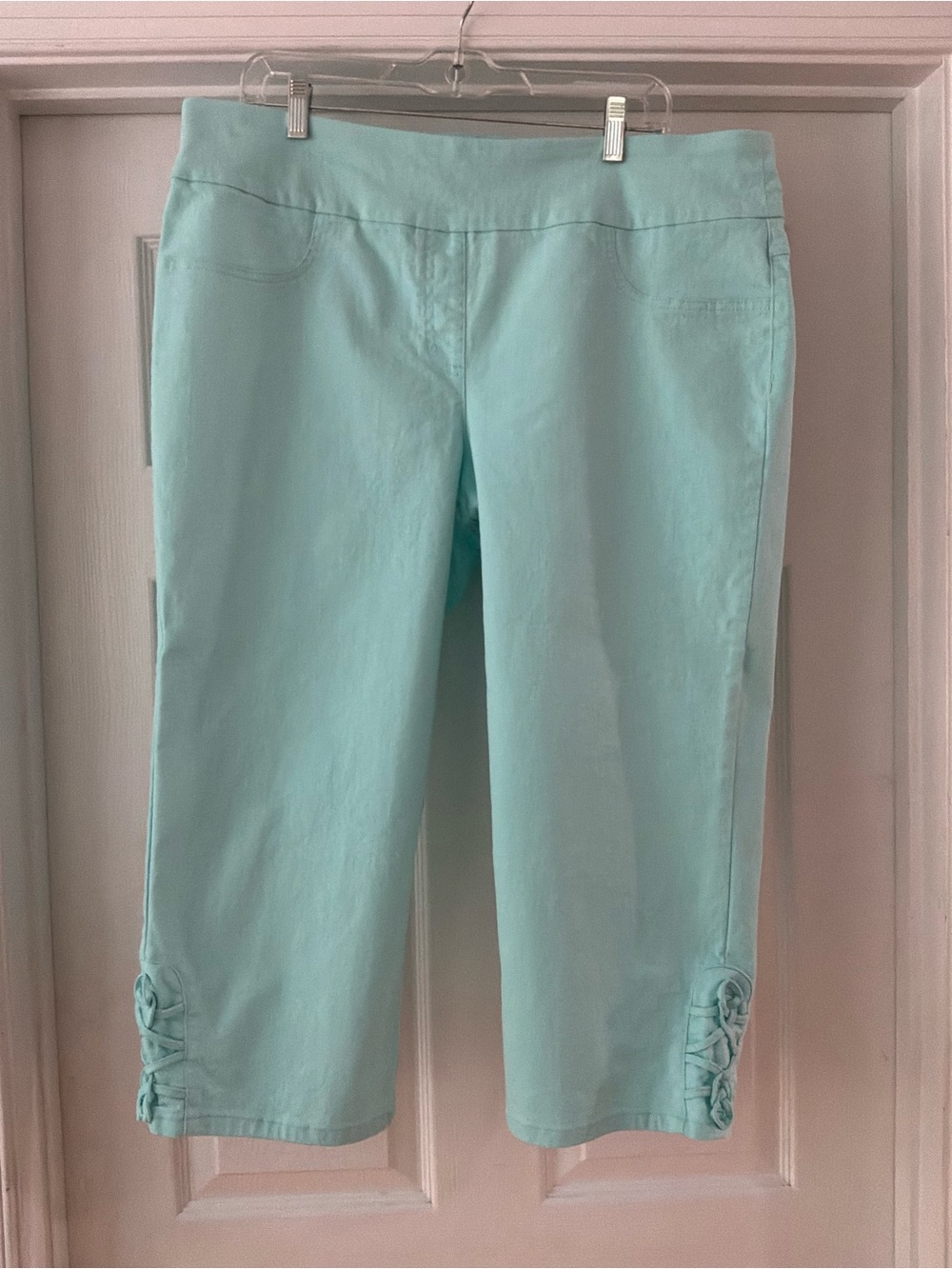 Ruby Rd. Aqua Cropped Pants with Decorative Hem Knot